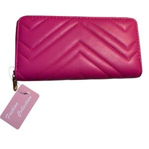NWT Wallet Hot Pink Quilted
Embroidered pattern Gold-Tone Zipper Barbie Pink